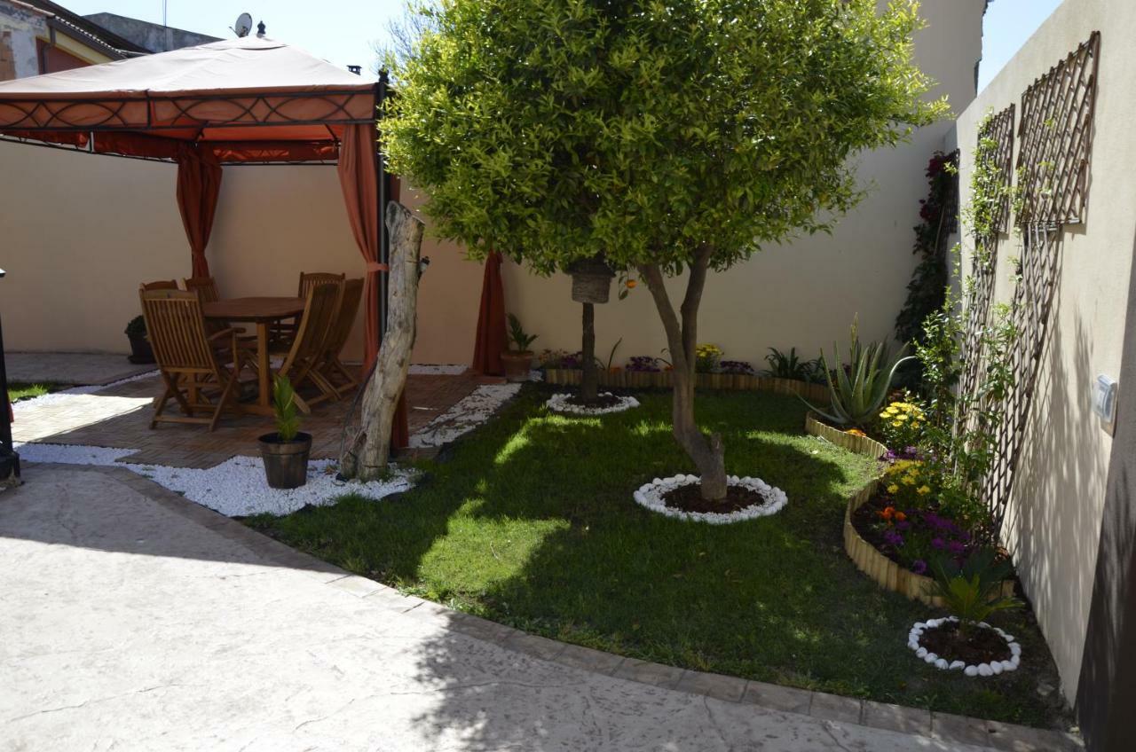 Artista B&B Càbras Exterior foto